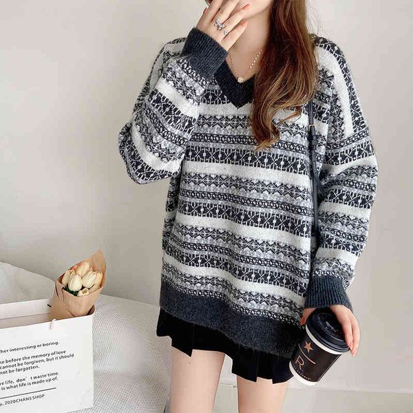 

women's sweaters autumn and winter retro-striped pullover to the outside feminine wear loose korean version of neckline at v sweater o7, White;black