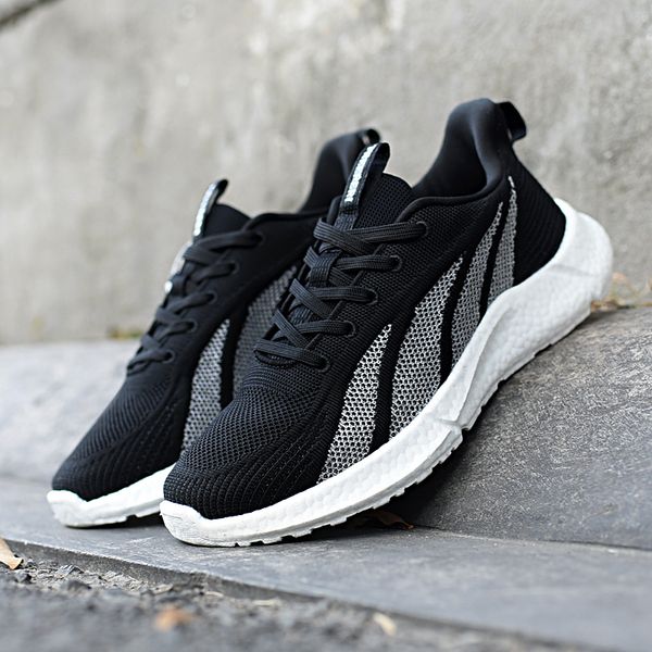 

discount 2021 style summer light style running shoes walking shoes custom logo creat your special sports yakuda training boot, White;red