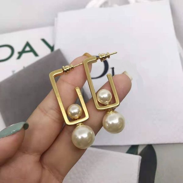 

spring and summer fashion earrings letter size pearl women's leisure versatile earring temperament lady jewelry high-end quality., Silver