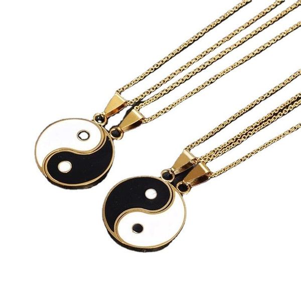 

pendant necklaces 1pair creative tai chi gossip keychain fashion splicing couple necklace wholesale, Silver
