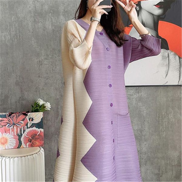 

casual dresses miyake folds color matching temperament loose dress women 2021 autumn and winter long with scarf plus size, Black;gray