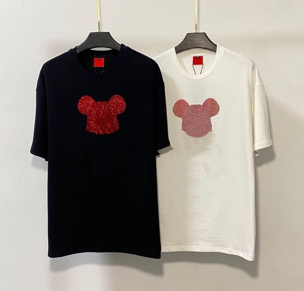 

n family's new cartoon drill bear in the early spring of 210, White