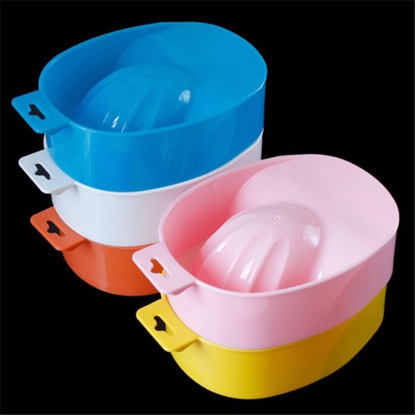 

nail art kits 5pcs manicure care soak bowl polish remover tray (random color)