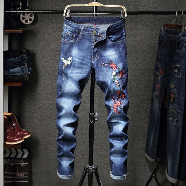 

2021 new young embroidered stretch straight jeans men's trousers, Blue