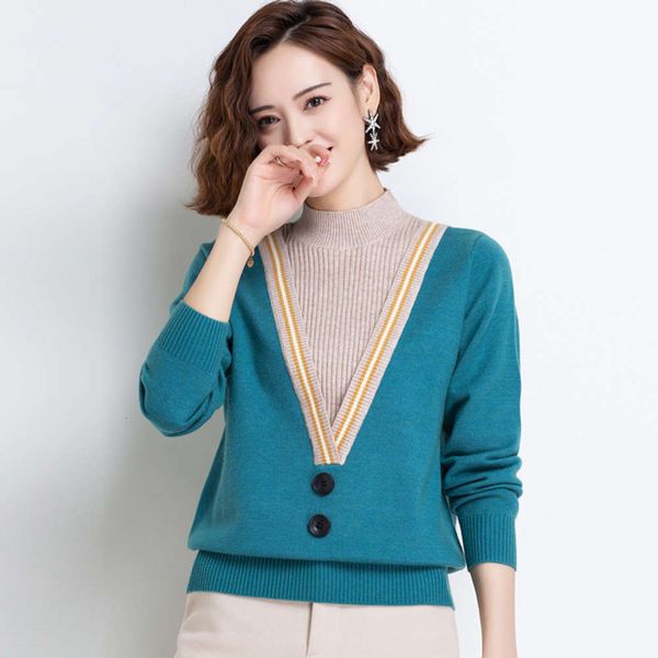 

autumn and winter 2021 new fake two-piece v-shaped women's long sleeve pullover short sweater knitwear bottom coat, White;black