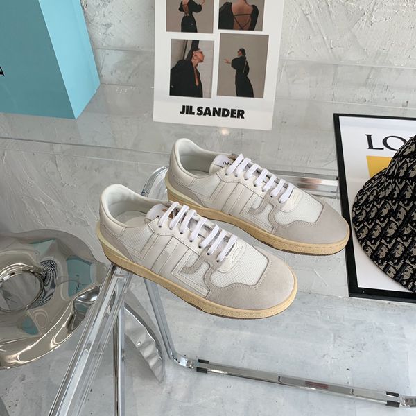 

2021 new comfortable leather men's and women's shoes designer casual luxury brand couple sneakers, Red;white