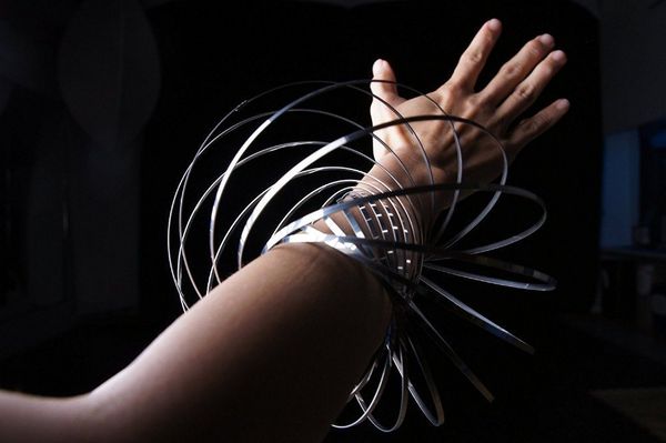 

new selling decompression bracelet flow ring creative props decompression exercise pattern arm skinny iron ring, Silver