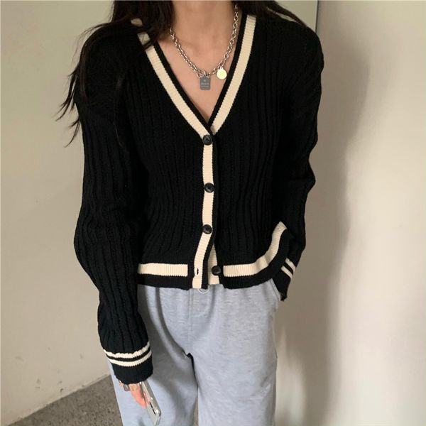 

2021 new autumn contrast color loose knit open stitch female v-neck all-match long-sleeved jacket tide uig3, White;black