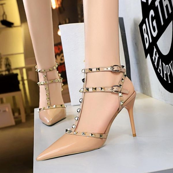 

sandals bigtree retro women patent leather high heel 9cm pointed toe roma style woman heels rivet hollow female shoes 34-40, Black