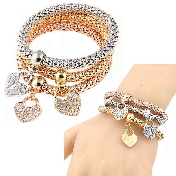 3 pezzi / set Braccialetti con ciondoli in metallo con corona di gufoBangl Bracciale con ciondolo a forma di cuore con elefante color oro rosa da donna 18cm