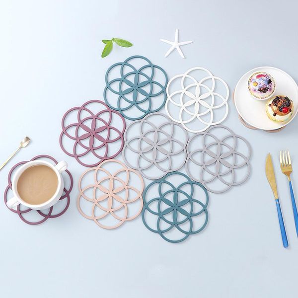 

mats & pads silicone hollow insulation table bowl non-slip kitchen placemat coffee cup mat home decoration