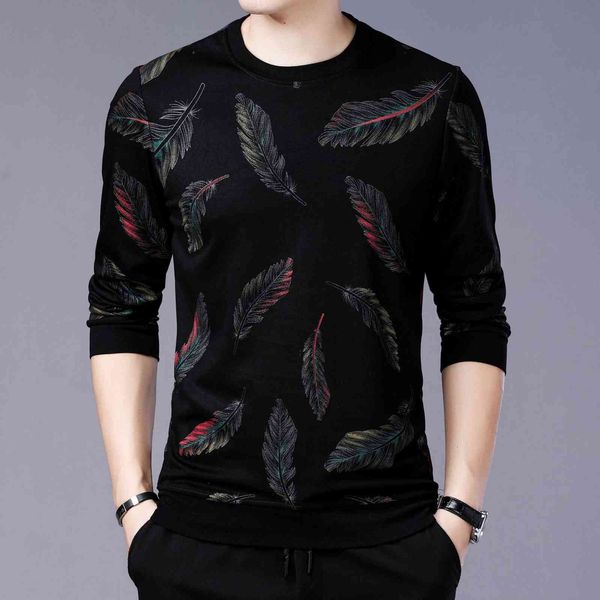 

autumn men's long sleeved sweater, young middle-aged thin black printed t-shirt, loose, simple and fashionable bottomed shirt, White;black