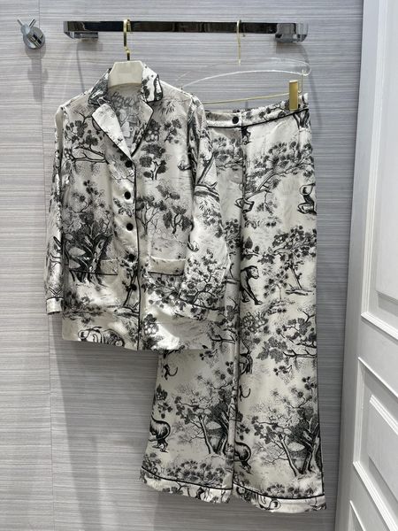 

2021 lapel neck long sleeve print coat and long pants brand same style 2 pieces sets women 0301-3, White