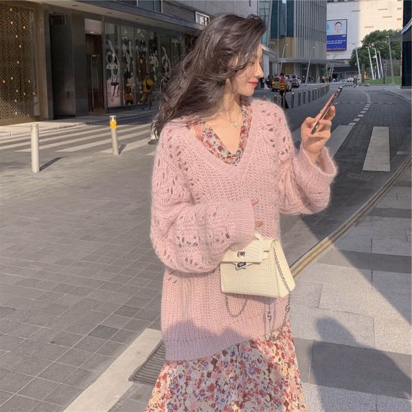 

2021 early autumn women's temperament v-neck small fragrance two-piece suit cold wind floral s, White