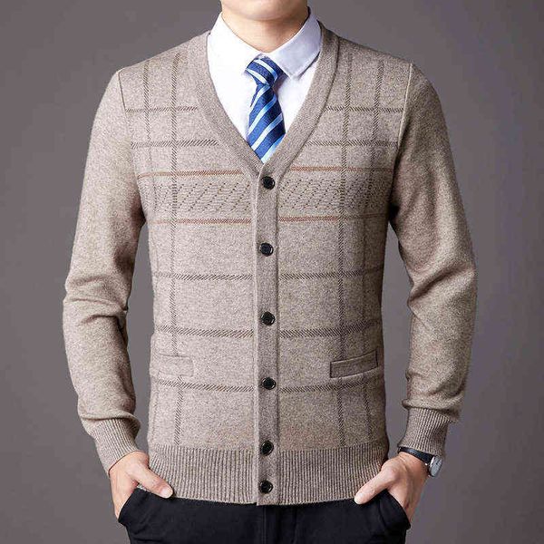 

luxury party jackets autumn and winter dad's knitted sweater 2021 middle-aged men's busins stripe cardigan button coat men, Black