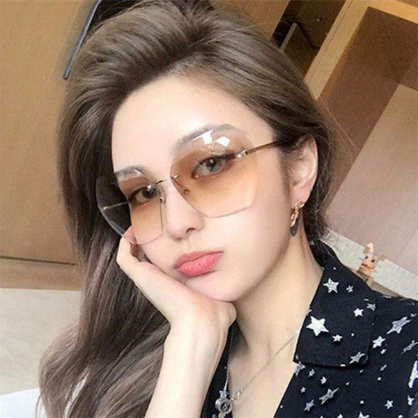 

2021 ladies rimless sunglasses lens metal brand oversized women clear vintage glasses sun designer square sunglass frame shades ehwcc, White;black