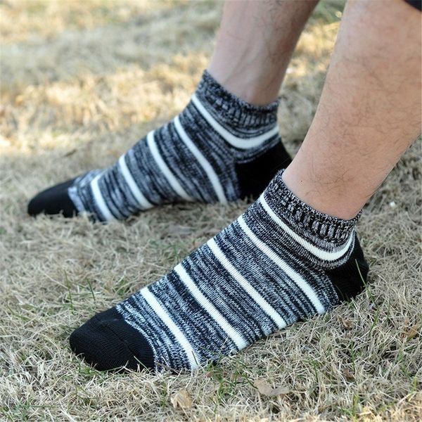 

2021 autumn fashion new casual men vintage cotton striped print comfortable sports nose socks 50*, Black