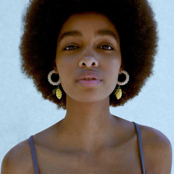 

the same handmade beaded stereo fashion brides' pineapple earrings, Silver