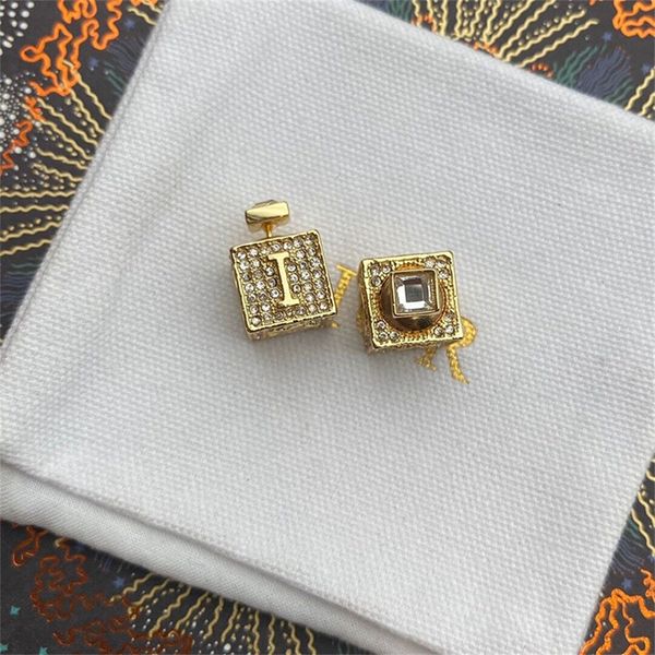 

square, dice, full drill earrings, brass material, french red the recommendation, Black