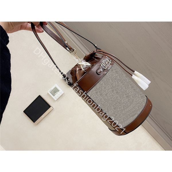 

2021 ladies fashionable handbags color bar bucket bag genuine leather all-match luxury double g women fashion totes bags