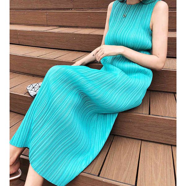 

casual dresses miyake pleated women dresses summer sleeveless long korean fashion elegant female ice water blue beach tp5045 2gcz, Black;gray