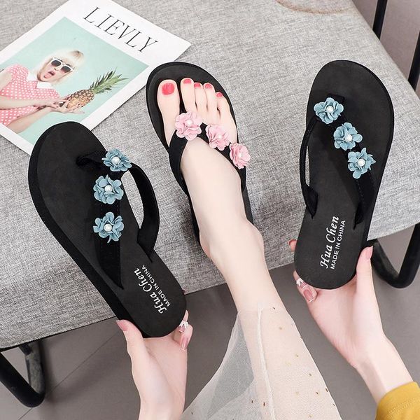 

slippers cool female flowers in the summer of 2021 thick flat bottom flip-flops joker with students, Black