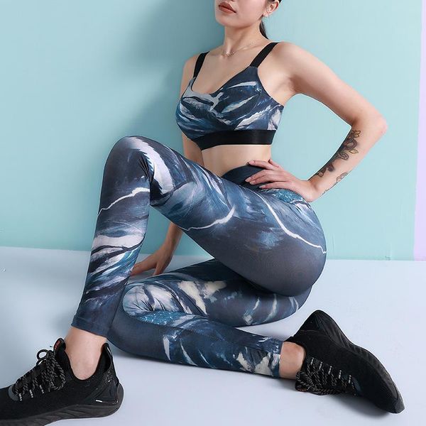 

2021 new women yoga suit women sports bra pants two piece set printing jogging femme suit fitness sports suits home clothes, White;red