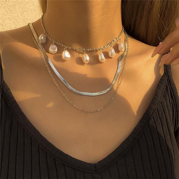

chains baroque vintage imitation pearl tassel water wave chain necklace elegant temperament snake bone clavicle of female jewelry, Silver