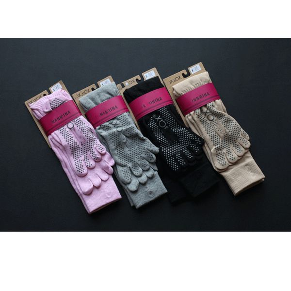 

keep warm in autumn and winter new medium and long tube yoga socks antiskid professional women's five fingers split toe offset print c0, Black;white