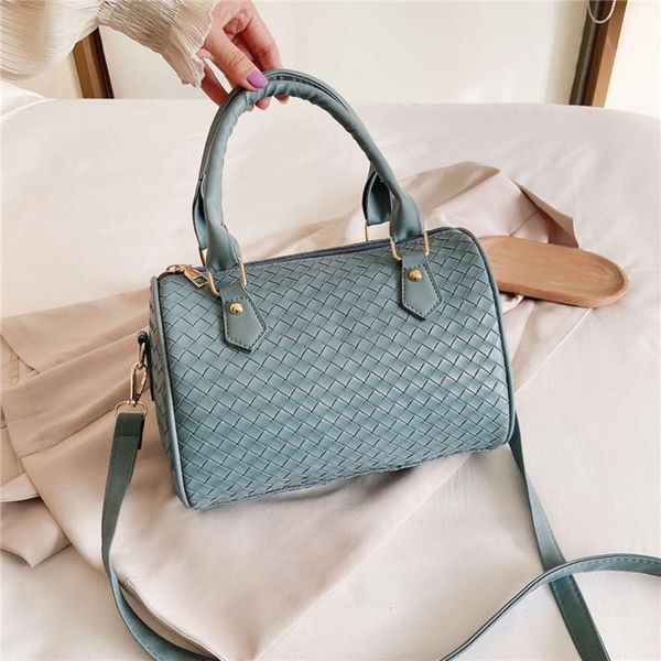 

hbp 2021 new women's fashion versatile one shoulder messenger woven chain small square bag