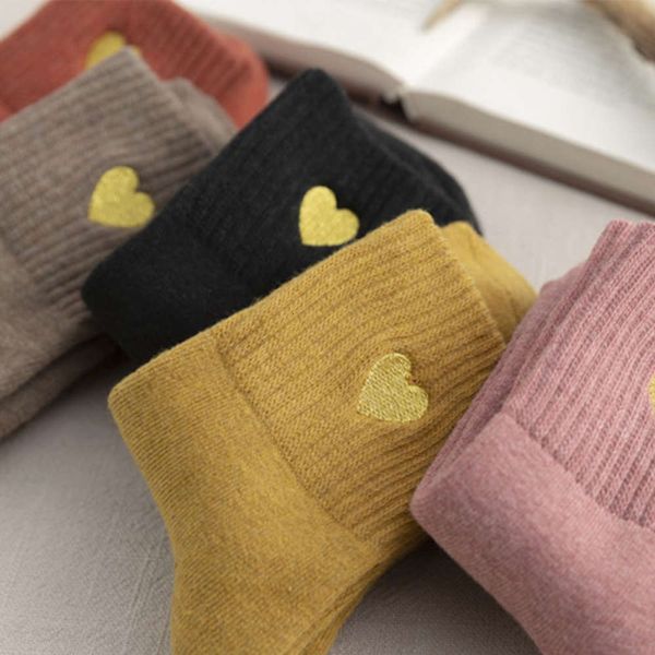 

20 winter women's embroidered love terry soft thickened warm towel socks, Black;white