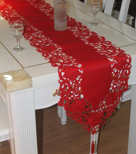 

round tablecloth with umrella hole polyester embroidery table runner satin tablecloth cutwork red table flag towel cloth covers