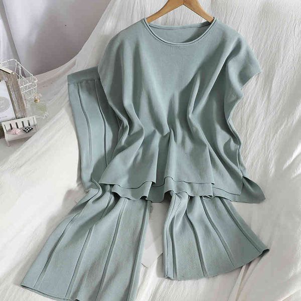 

women's two piece pants summer two piece sets pullover o neck slit sleeveless with pleated nine-point wide-leg pants knitted two-piece, White