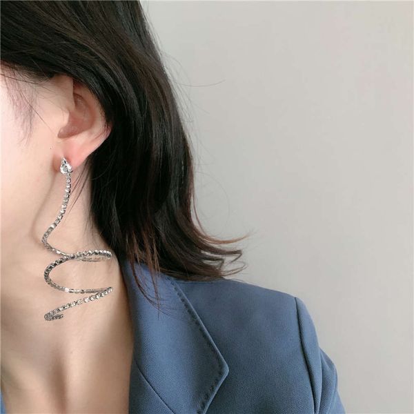 

hbp fashion ins style flashing curved arc, long snake earrings with diamond, exaggerated personality, net red earrings, female, Silver