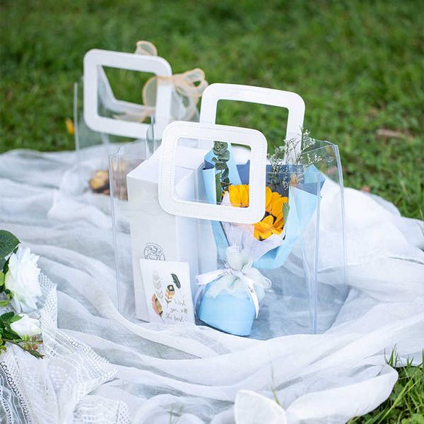 10 Stück PVC Transparente Geschenktüte Parfüm Kosmetikverpackungen Taschen Hochzeit Geburtstag Babyparty Geschenktüte Blumentasche Bolsitas de Papel 210724