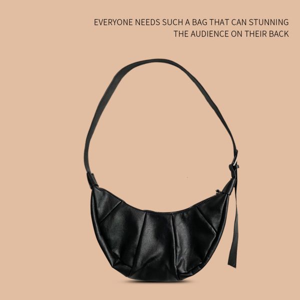 

soft leather bag 2021 fashion spring and summer popular versatile pleated menger chest black dumpling