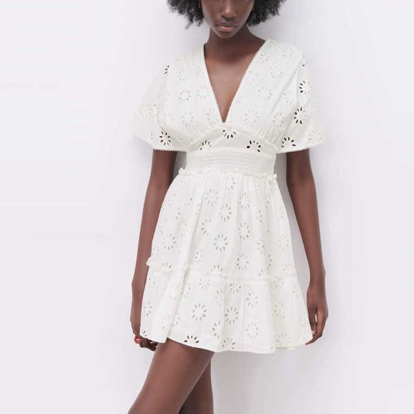 

za summer openwork embroidered mini dress women short sleeve elastic waist white embroidery dresses vintage ruffle dress 210602, Black;gray
