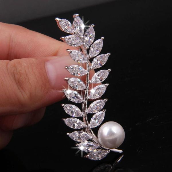 

pins, brooches korean design for women luxury flower-shaped leaf pearl star badges women's pins 2021, Gray