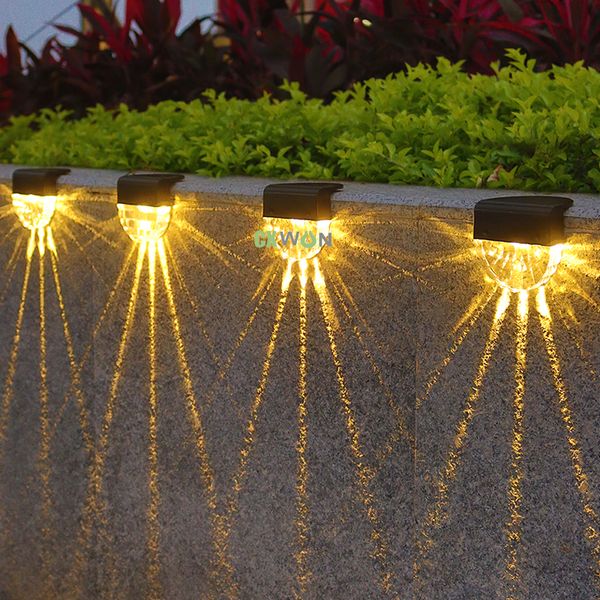 Lâmpada LED solar ao ar livre 7 cores Mudável à prova d 'água da parede de parede cerca de escadas de escadas para jardim paisagem passo deck balcony