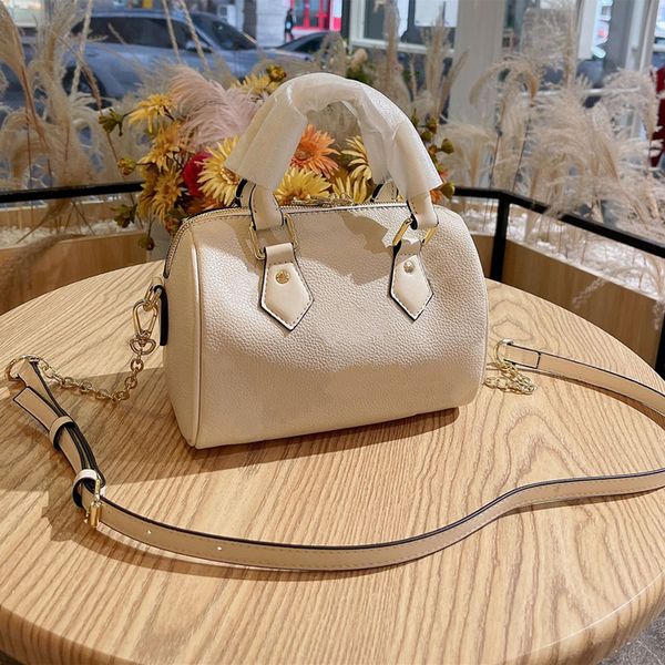 

designer shoulder bags handbag tote bag ladies crossbody handbags totes genuine leather luxury different styles shopping with the original b