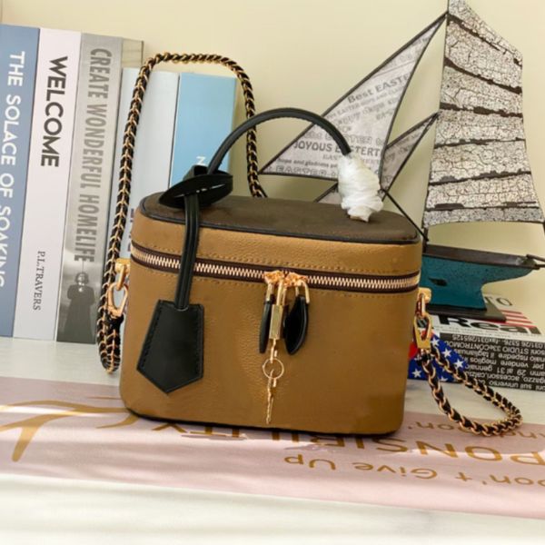 3A Luxurys Tasarımcı Çantası En Kaliteli Moda Kadınlar Kozmetik Çanta PM Makyaj Kutusu Çiçek Baskı Ters Leydi Lüks Omuz Tasarımcıları Crossbody Buck Çanta