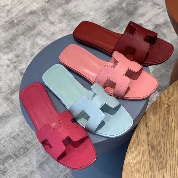 

h-word fashion wear sandals women flat bottomed middle heel beach holiday flip flop korean version simple h-slippers summer zlh, Black