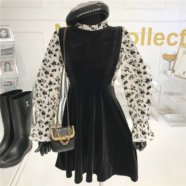 

casual dresses fake two piece velvet dress women's autumn/winter 2021 niche design retro floral flared sleeve, Black;gray