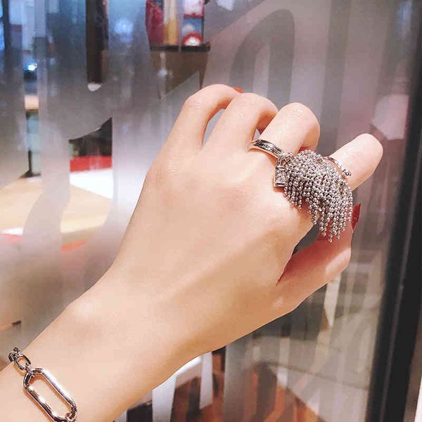 

Ring Net Red Lin Same Fashion Diamond Inlaid Lock Exaggerated Personality Tassel Wide Index Finger, Silver