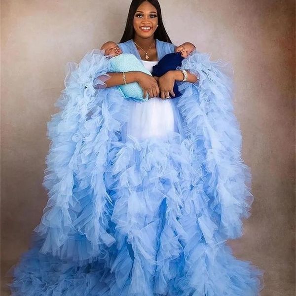 Himmelblaues Abendkleid für schwangere Frauen, Umstands-Rüschen-Bademantel für Fotoshooting oder Babyparty, Tüll-Falten-Robe mit V-Ausschnitt und Übergröße