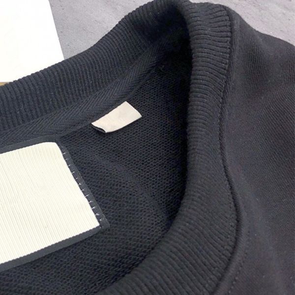 

21 years' early spring new lovers' age reducing playful bear print casual round neck sweaterbgng, Black