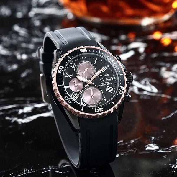 

wristwatches orologio uomo men's quartz watches pagani design luxury sports watch relojes para hombre day date quality clocks, Slivery;brown