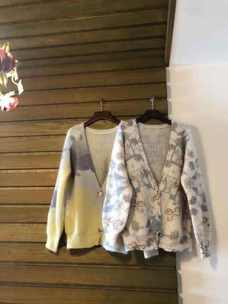 

women's jackets 2021 women fashion high-quality long-sleeved v-neck knitted jacket 1020, Black;brown