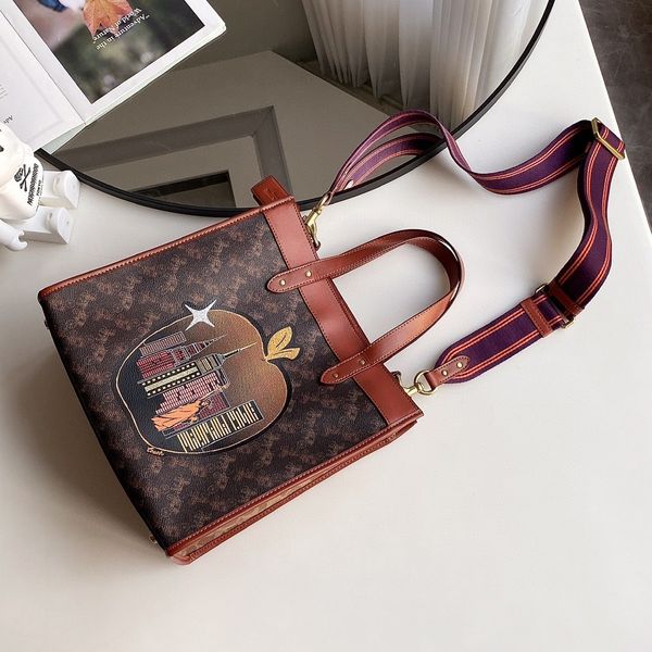 

women luxurys designers bags 2021 crossbody bag handbag designer handbags zhouzhoubao123 purse wallet tote shoulder ins one versatile large