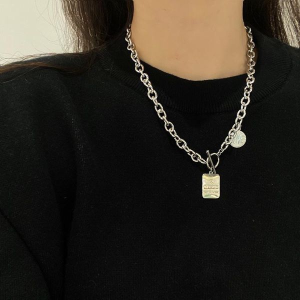 

chains 2021 punk silver color heart round pendant necklace for women vintage simple geometric statement link chain wholesale